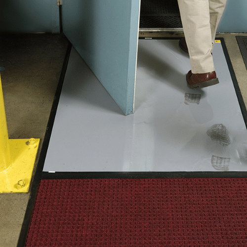 WaterHog CleanShield Stride Mat