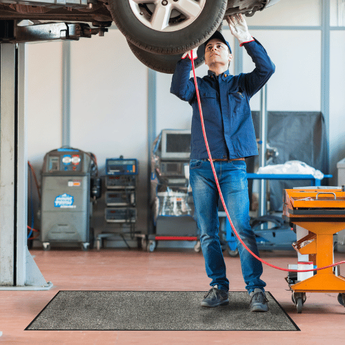 Action™ Mat – Industrial Mat for Oil, Fluid & Coolant Absorption