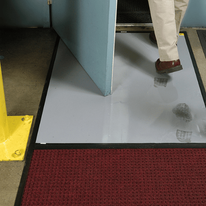WaterHog CleanShield Stride Mat